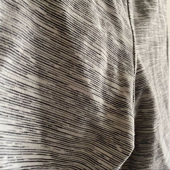 🍄 Lululemon Gray and White Space Dye Joggers - Picture 8 of 8